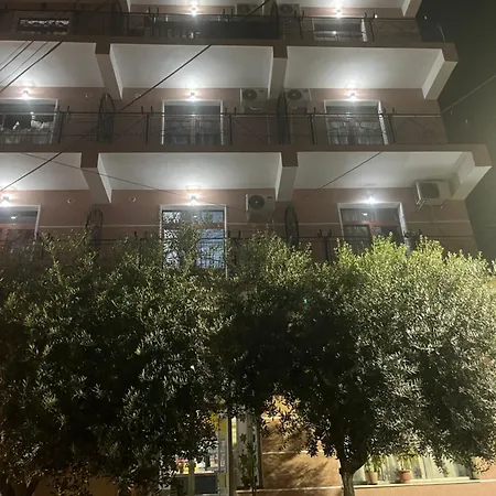 Luli Center Hotel 3*