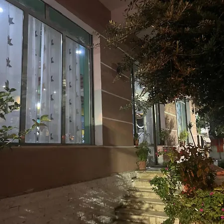 Luli Center Ξενοδοχείο 3*