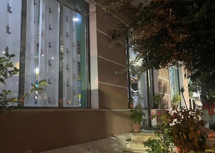 Luli Center Hotel 3*